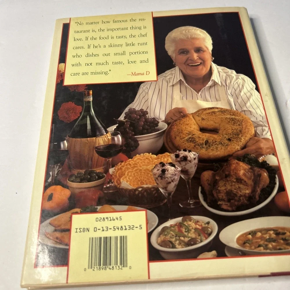 Old Fashioned Italian Cooking Cookbook Mama D HC Giovanna D'Agostino 1st Ed.